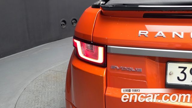 Land Rover Range Rover Evoque 2.0 TD4 SE Dynamic Convertible 2018 — фото 23