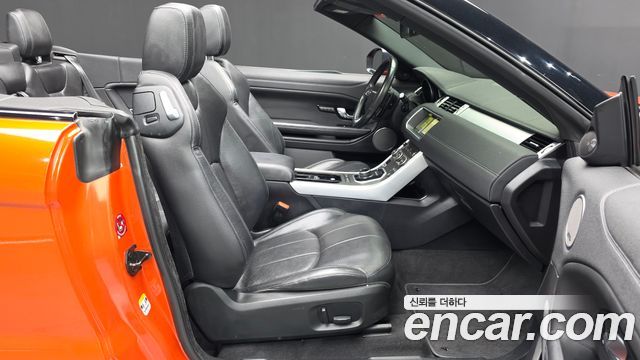 Land Rover Range Rover Evoque 2.0 TD4 SE Dynamic Convertible 2018 — фото 26
