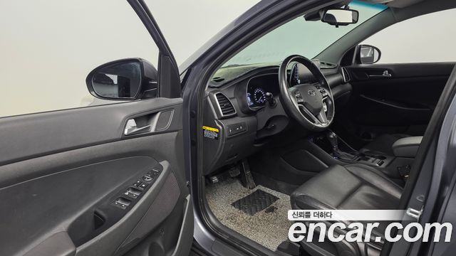 Hyundai Tucson Diesel 2.0 2WD Modern 2019 — фото 10