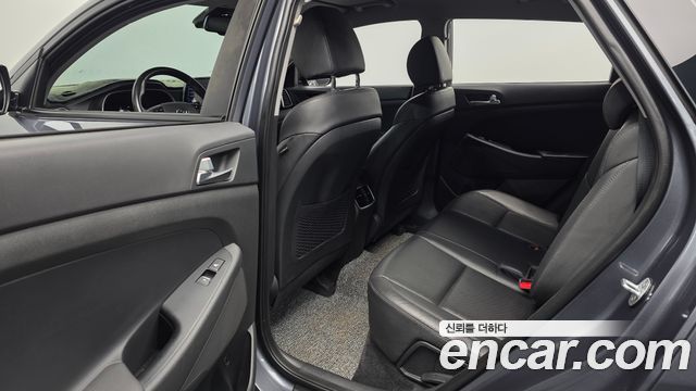 Hyundai Tucson Diesel 2.0 2WD Modern 2019 — фото 26