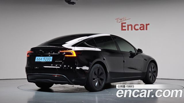 Tesla Model 3 Long Range AWD 2024 — фото 2