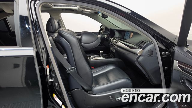 Lexus LS600hL 5-Seats Ottoman XF40 2016 — фото 11