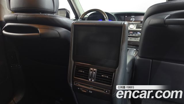 Lexus LS600hL 5-Seats Ottoman XF40 2016 — фото 17