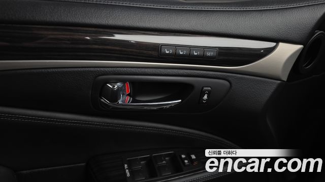 Lexus LS600hL 5-Seats Ottoman XF40 2016 — фото 19