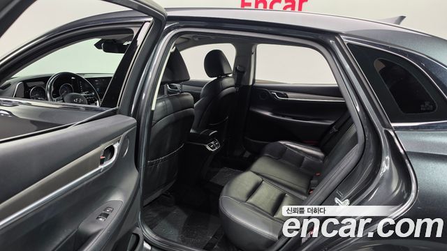 Hyundai Grandeur (IG) 2.5 Premium Choice 2021 — фото 11