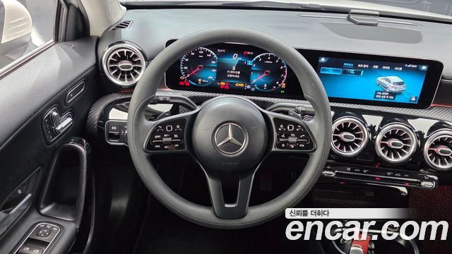 Mercedes-Benz A-Class (W177) A220 Hatchback 2020 — фото 13