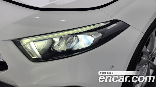 Mercedes-Benz A-Class (W177) A220 Hatchback 2020 — фото 22