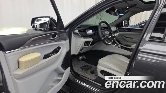 Jeep Grand Cherokee (WL) 3.6 Overland 2023 — фото 10