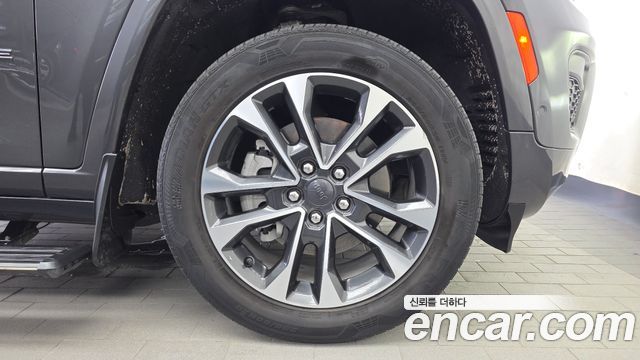 Jeep Grand Cherokee (WL) 3.6 Overland 2023 — фото 21