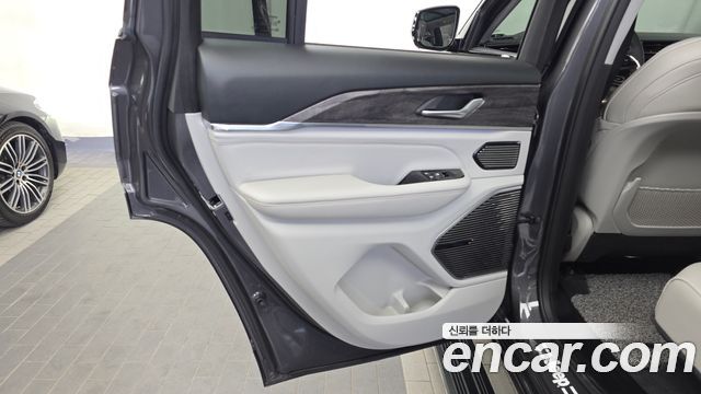 Jeep Grand Cherokee (WL) 3.6 Overland 2023 — фото 25