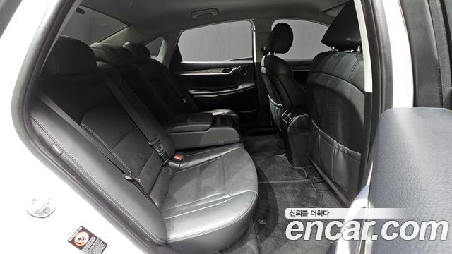 Hyundai Grandeur (IG) 2.4 Premium 2019 — фото 12