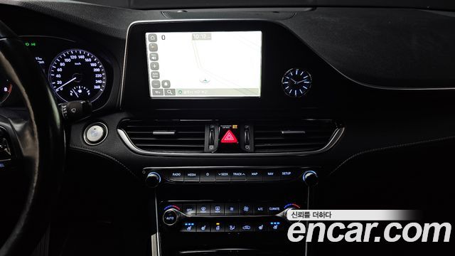 Hyundai Grandeur (IG) 2.4 Premium 2019 — фото 20