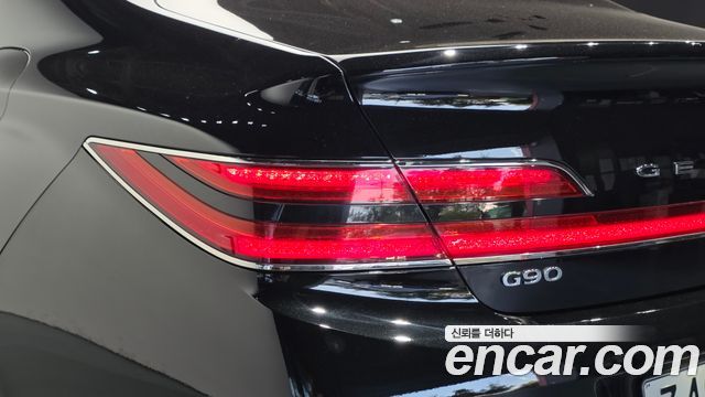 Genesis G90 5.0 AWD Prestige 2019 — фото 23