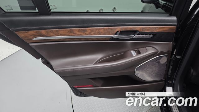 Genesis G90 5.0 AWD Prestige 2019 — фото 25