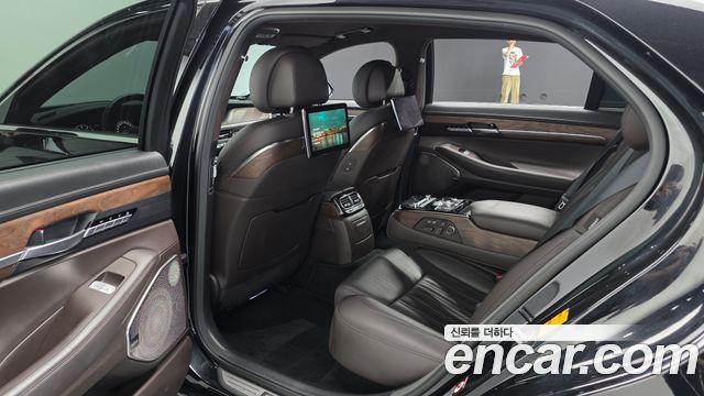 Genesis G90 5.0 AWD Prestige 2019 — фото 26
