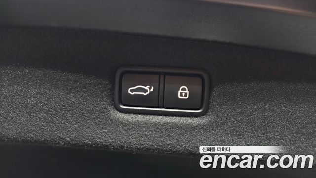 Genesis G90 5.0 AWD Prestige 2019 — фото 32