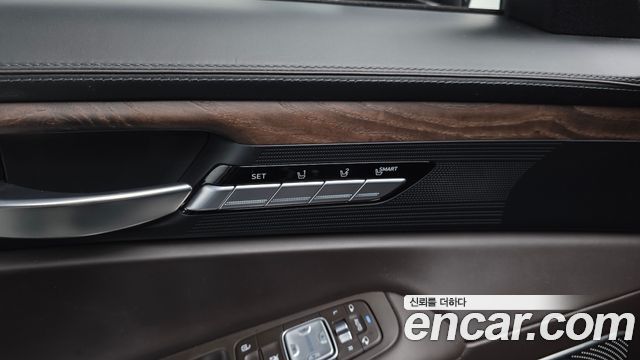 Genesis G90 5.0 AWD Prestige 2019 — фото 38