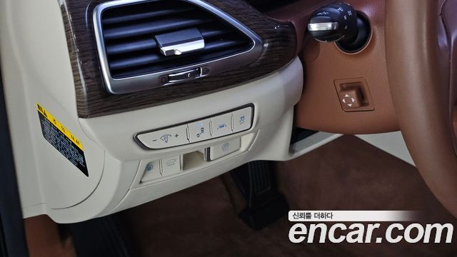 Genesis G90 3.8 AWD Luxury 2019 — фото 14