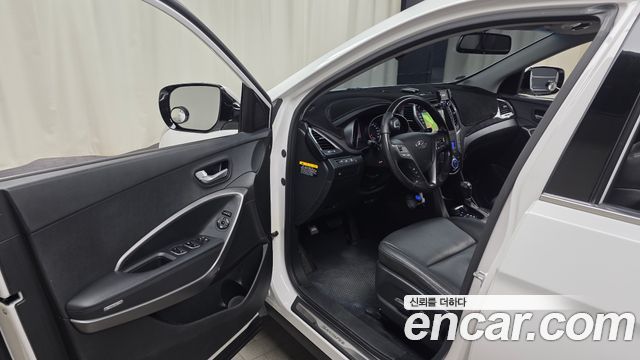 Hyundai Santa Fe (DM) Diesel(e-VGT) 2.0 2WD Premium 2013 — фото 10