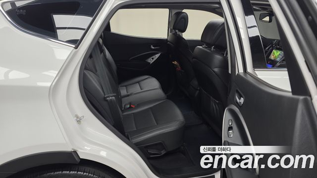Hyundai Santa Fe (DM) Diesel(e-VGT) 2.0 2WD Premium 2013 — фото 12