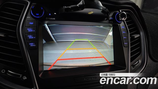 Hyundai Santa Fe (DM) Diesel(e-VGT) 2.0 2WD Premium 2013 — фото 15