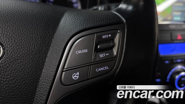 Hyundai Santa Fe (DM) Diesel(e-VGT) 2.0 2WD Premium 2013 — фото 16