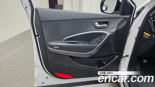 Hyundai Santa Fe (DM) Diesel(e-VGT) 2.0 2WD Premium 2013 — фото 24