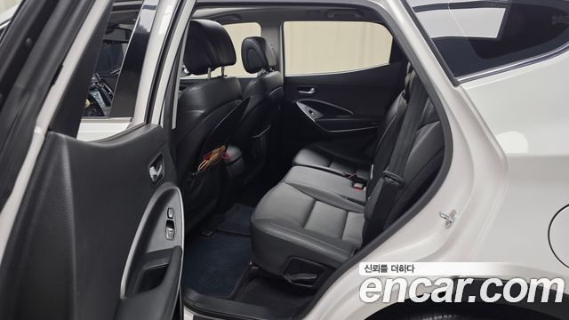 Hyundai Santa Fe (DM) Diesel(e-VGT) 2.0 2WD Premium 2013 — фото 26