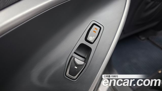 Hyundai Santa Fe (DM) Diesel(e-VGT) 2.0 2WD Premium 2013 — фото 29