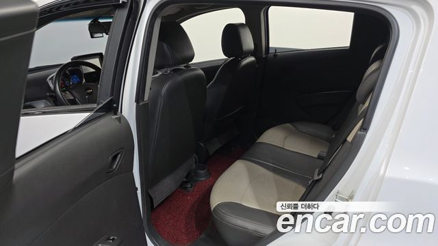 Chevrolet Spark Spark S LT 2014 — фото 16
