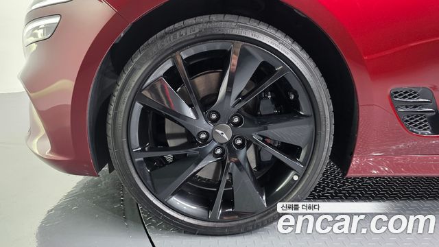 Genesis G70 Shooting Brake Gasoline 2.0T 4WD 2023 — фото 5