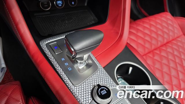 Genesis G70 Shooting Brake Gasoline 2.0T 4WD 2023 — фото 9