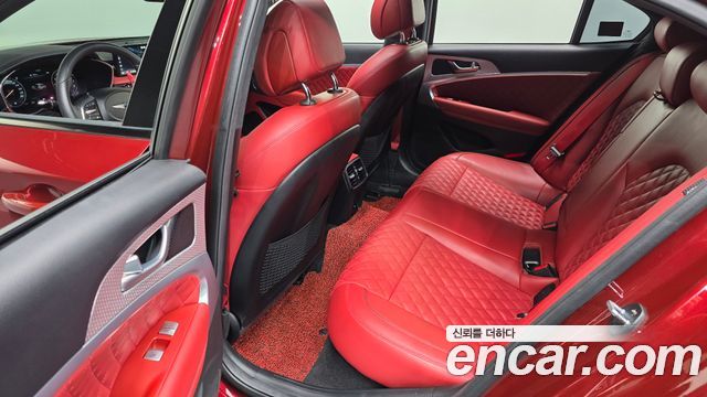 Genesis G70 Shooting Brake Gasoline 2.0T 4WD 2023 — фото 12