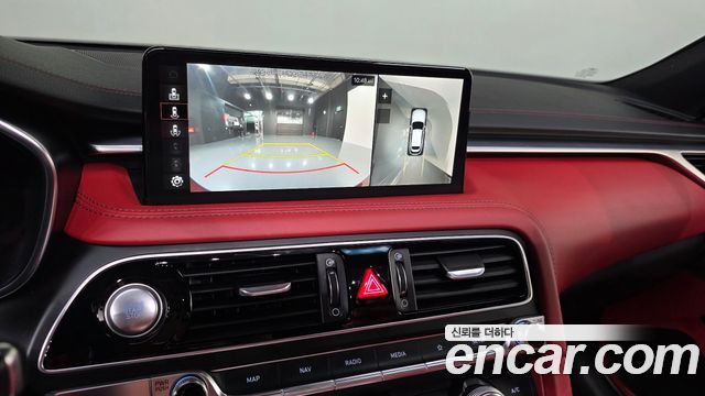 Genesis G70 Shooting Brake Gasoline 2.0T 4WD 2023 — фото 17