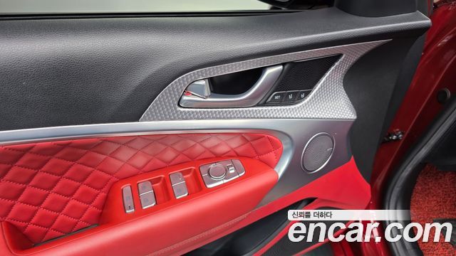 Genesis G70 Shooting Brake Gasoline 2.0T 4WD 2023 — фото 19