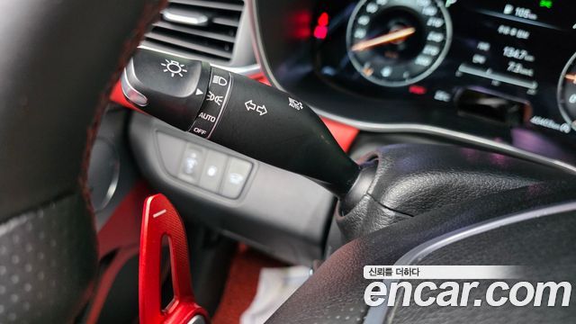 Genesis G70 Shooting Brake Gasoline 2.0T 4WD 2023 — фото 20