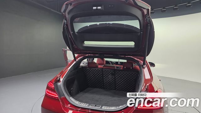 Genesis G70 Shooting Brake Gasoline 2.0T 4WD 2023 — фото 33