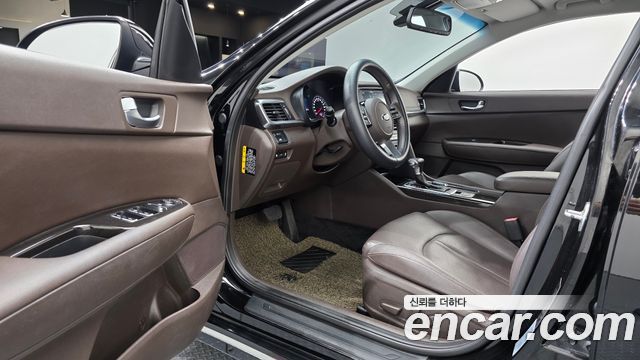 Kia K5 (II) 2.0 Noblesse 2020 — фото 10