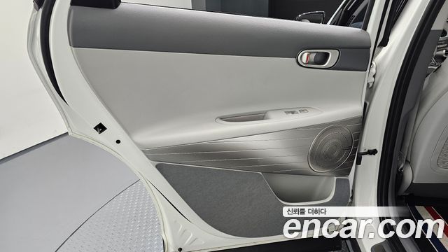 Hyundai Nexo Premium 2023 — фото 25