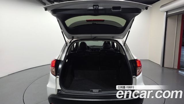 Honda HR-V 1.8 2016 — фото 20