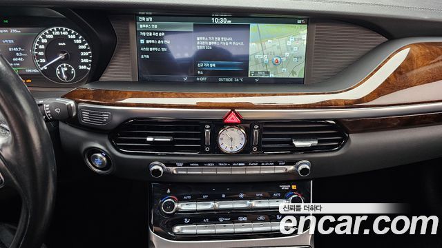 Genesis EQ900 3.8 GDI AWD Premium Luxury 2017 — фото 14