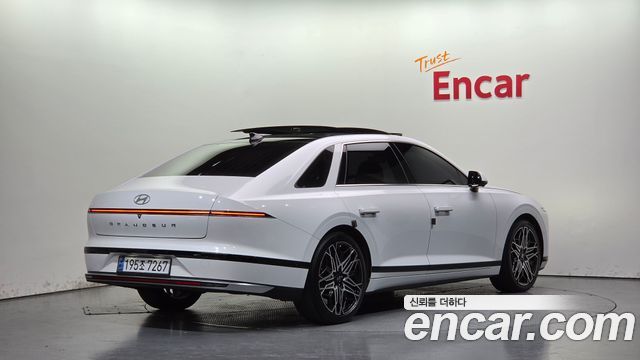 Hyundai Grandeur (GN7) 3,5 Gasoline 4WD Exclusive 2023 — фото 2