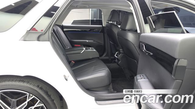 Hyundai Grandeur (GN7) 3,5 Gasoline 4WD Exclusive 2023 — фото 12