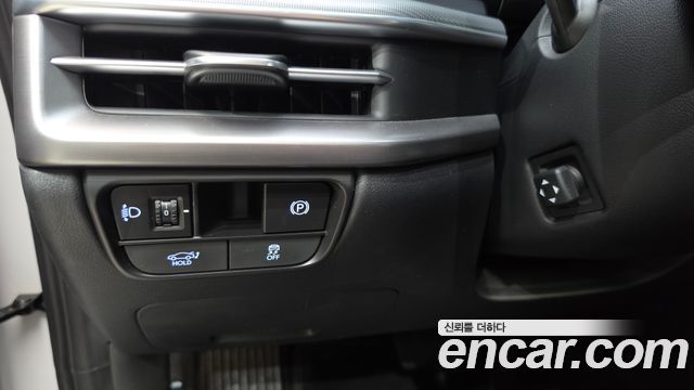 Hyundai Grandeur (GN7) 3,5 Gasoline 4WD Exclusive 2023 — фото 16