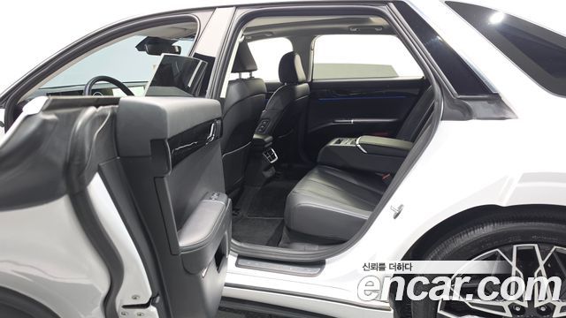 Hyundai Grandeur (GN7) 3,5 Gasoline 4WD Exclusive 2023 — фото 26