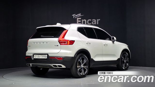 Volvo XC40 T4 Inscription 2020 — фото 2