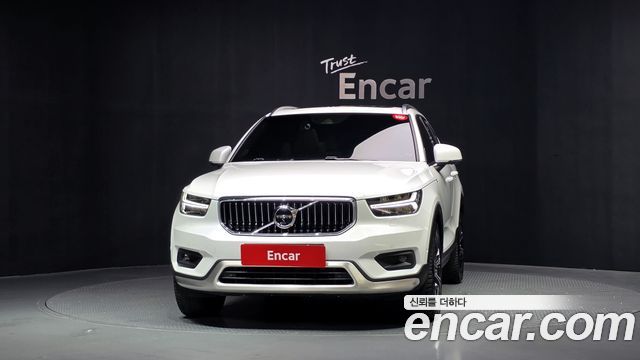 Volvo XC40 T4 Inscription 2020 — фото 3