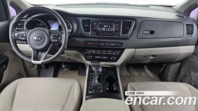 Kia Carnival 11-seater Deluxe 2017 — фото 7