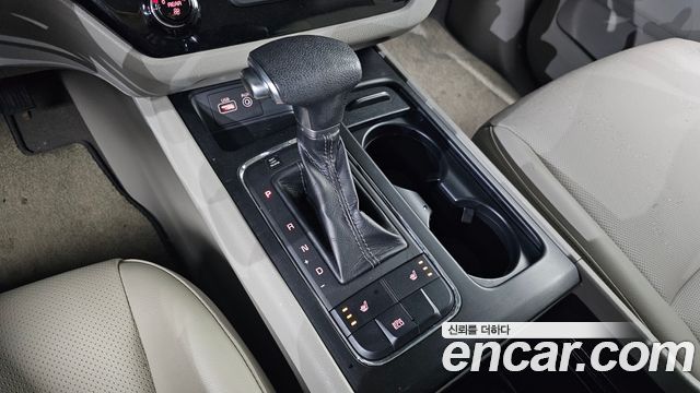 Kia Carnival 11-seater Deluxe 2017 — фото 9