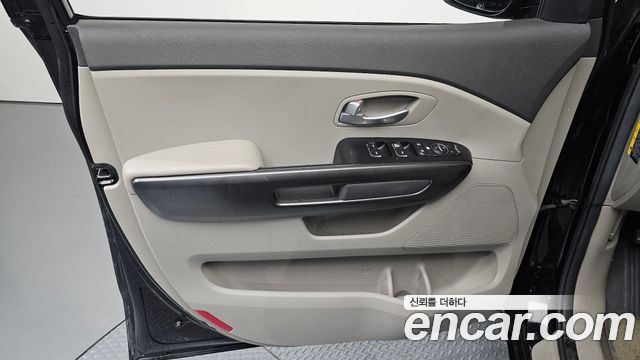 Kia Carnival 11-seater Deluxe 2017 — фото 25